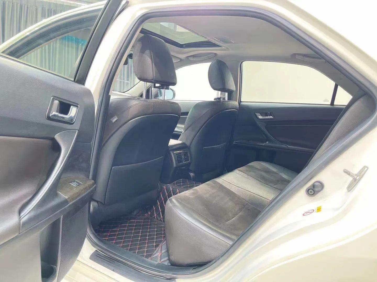 新到16年11月丰田锐志2.5v尚锐版,2015年丰田锐志2.5大v尚锐版高配