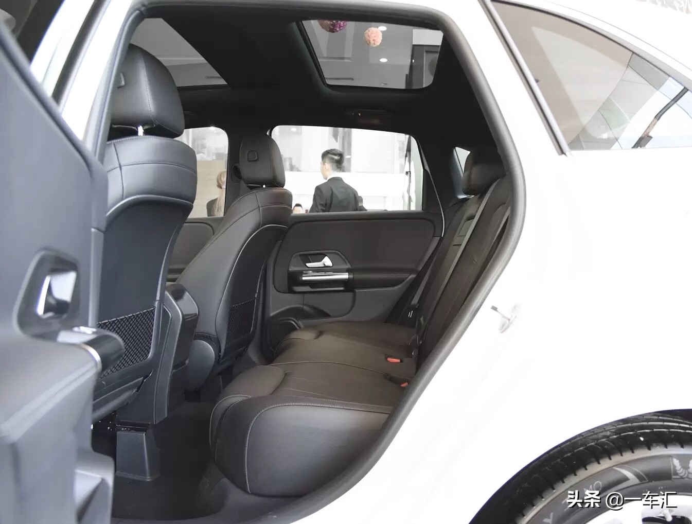 20万左右奔驰a级二手车价格,20多万奔驰2.0t新车落地价