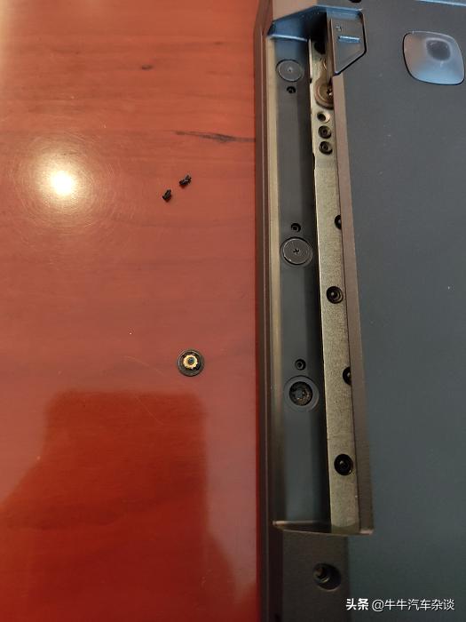 联想v320-14ikb更换硬盘,联想v310-15ikb拆机械硬盘