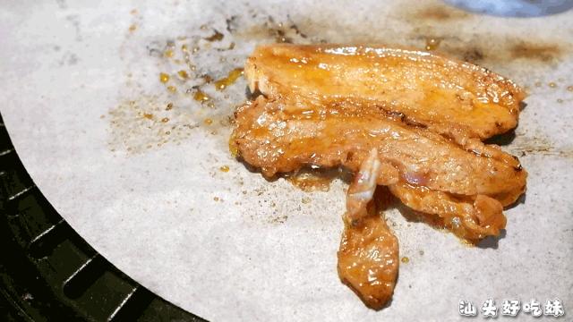 汕头shou家「油桶烤肉」，在桶上吃