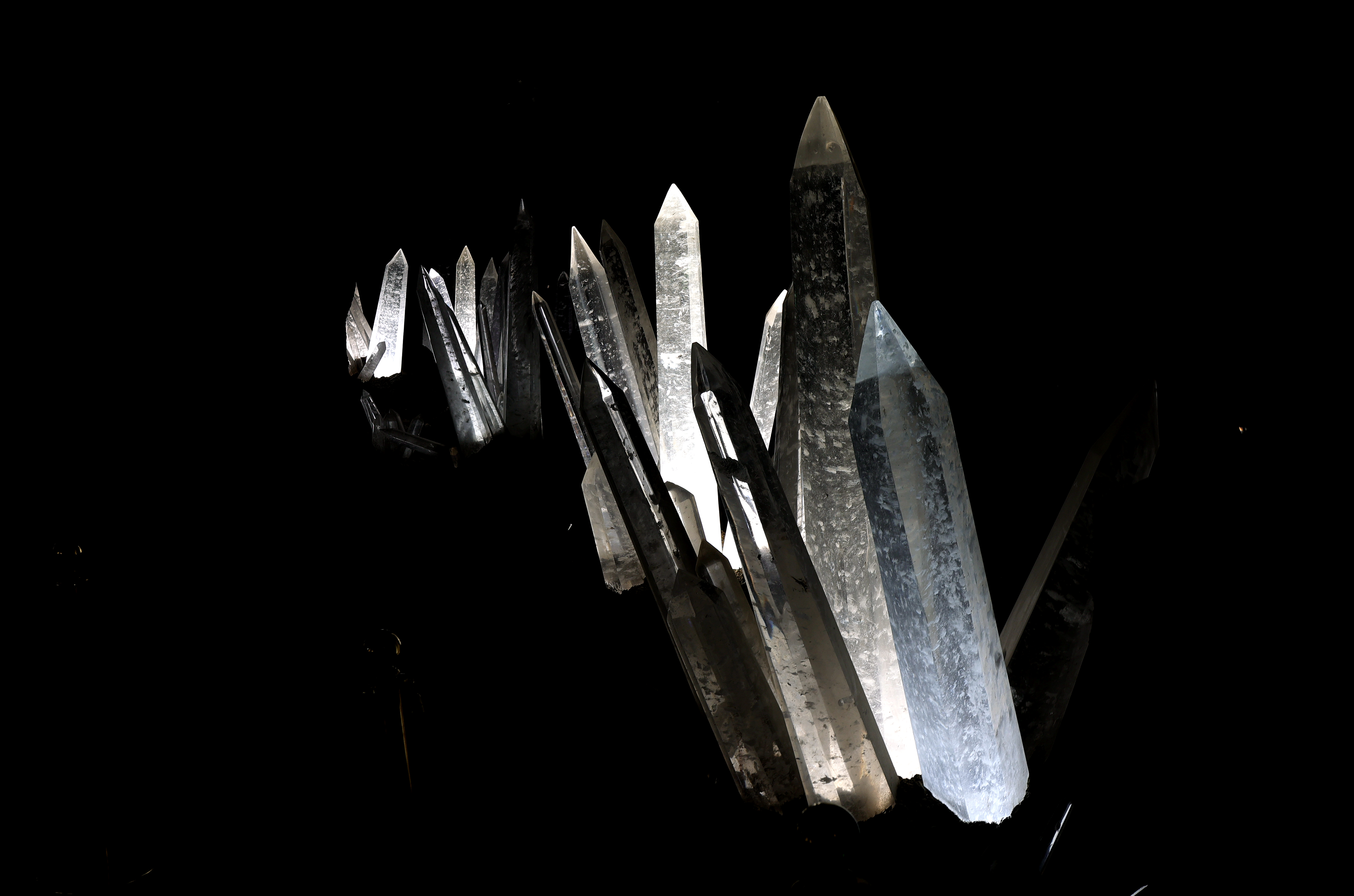 让我震撼的照片,最新高清水晶照片