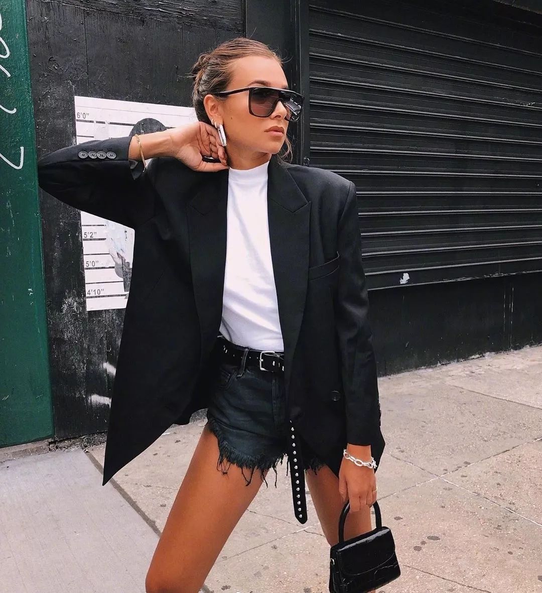 西装短裤上档次版型时尚,黑色西装短裤穿搭高级感