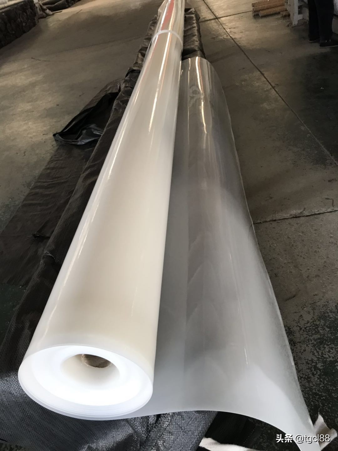 白色防渗膜多少钱一平,蓝色土工膜批发价格