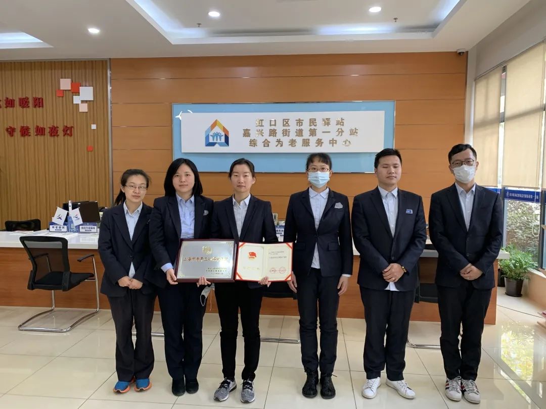 身边的人个个都优秀,身边的中大奖的人