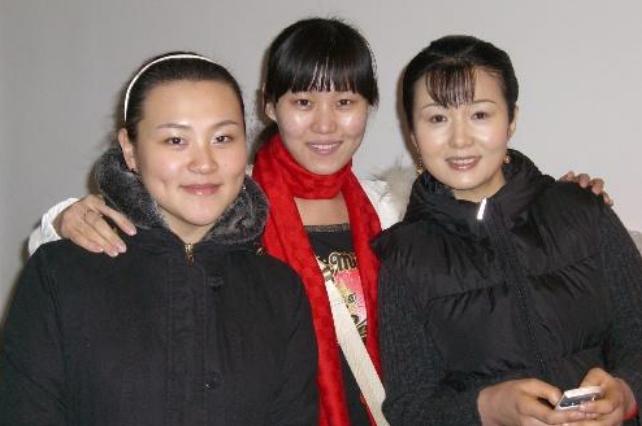 37岁王丽云全家近照,王丽云郑卫莉