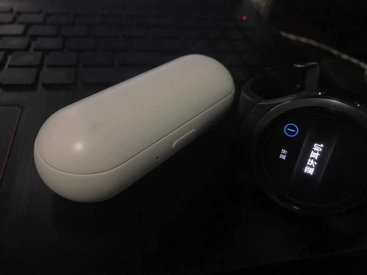 三星gears2neo智能手表,三星GearS4智能手表