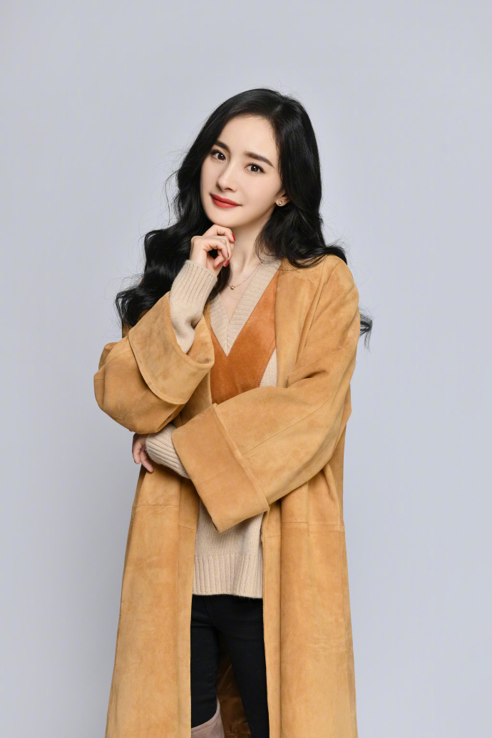 冬天头发静电炸毛该用什么,杨幂懒人直发梳