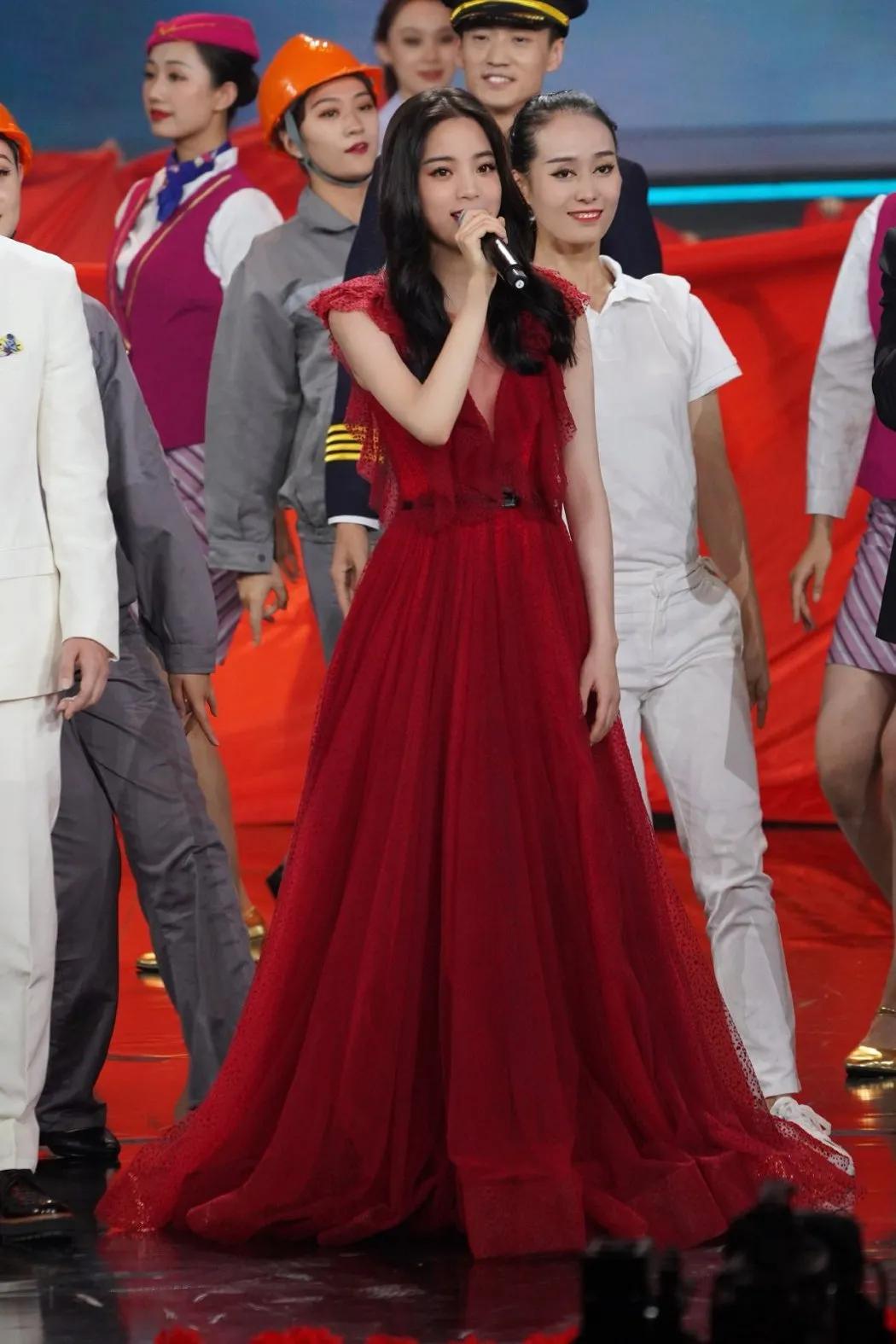 欧阳娜娜回复台湾,欧阳娜娜唱韩歌