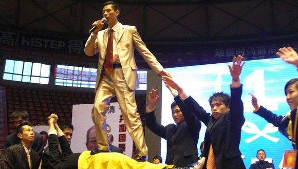 香港贸易公司传销骗局,香港外贸新型骗局案例大全