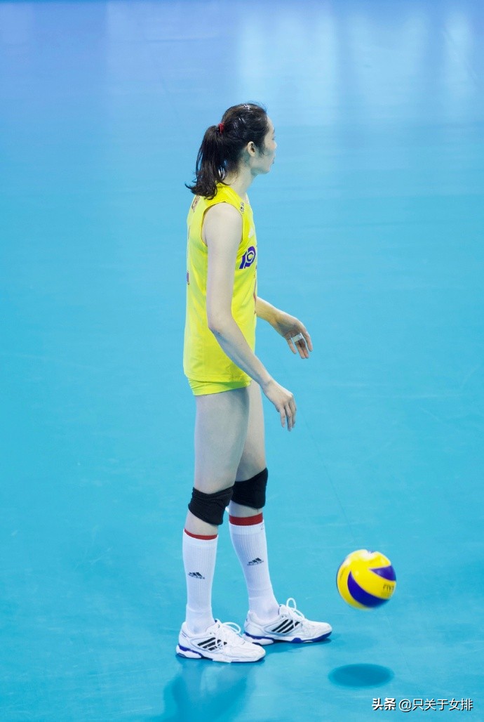 女排球员穿几码鞋,女排袁心玥穿几号球衣