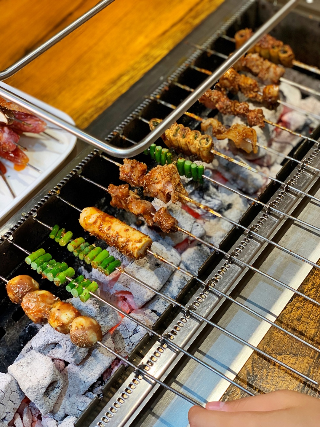 奋斗者火锅烧烤海鲜自助,69.9元自助单人烧烤