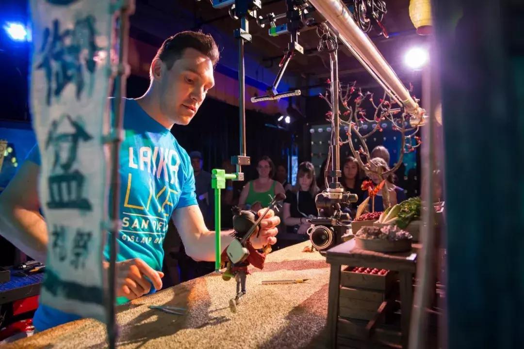 拍不好电影就要回去继承百亿家产,大黄蜂王思聪