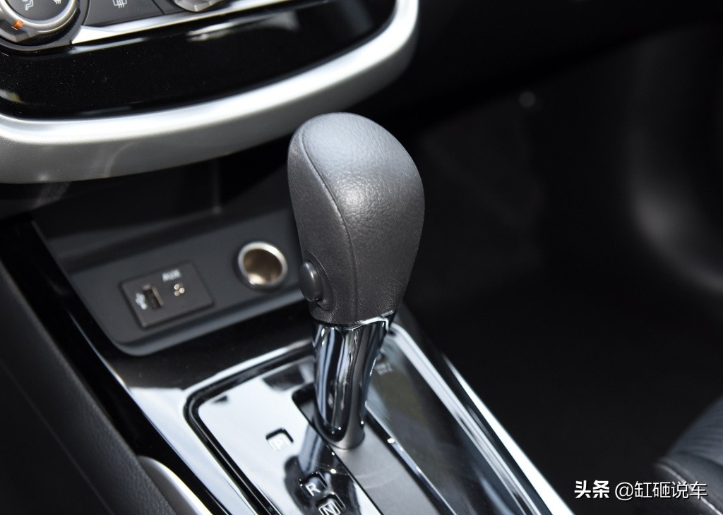 性价比高的汽车日产,日产空间大省油车