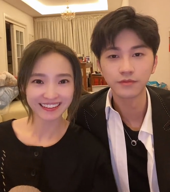 奇闻cp杨凯雯给赵琦君递纸条,奇闻cp赵琦君杨凯雯第二季