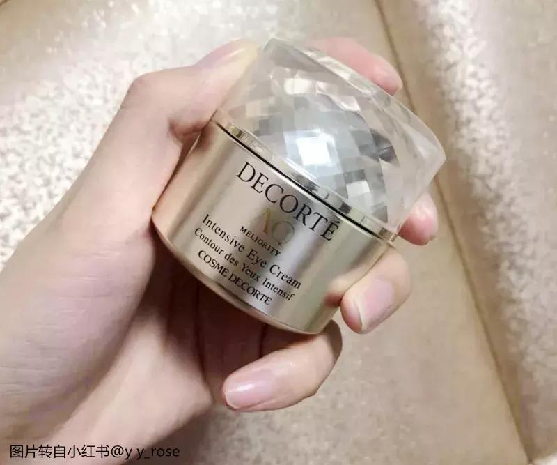 女人一生要用的几种化妆品,女人一生中必备的化妆品