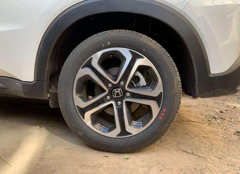 汽车有必要装防静电带吗,米其林3st防爆胎优缺点