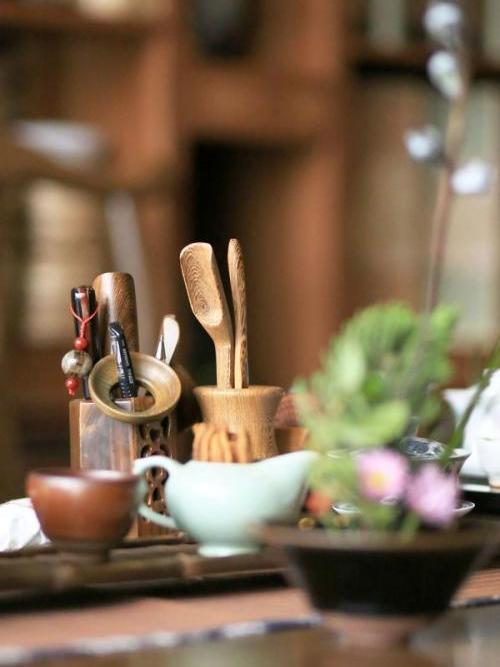 如何和爱猜疑的人相处,与人交往识人技巧