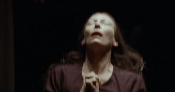 《五十度灰》女主新片,再次挑战大尺度