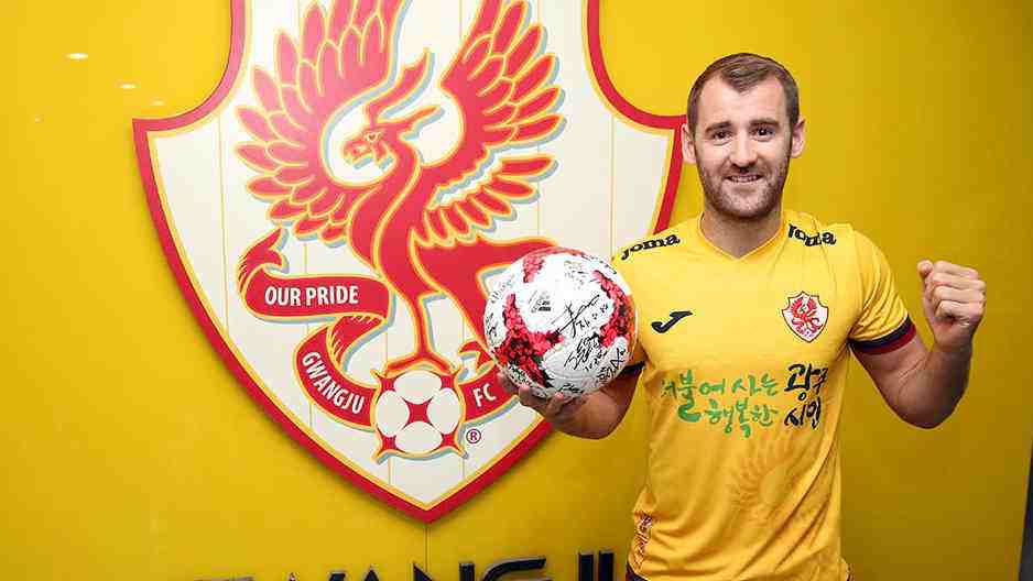 韩国足球知多少？水原三星的教练曾夸下海口，浦项亚冠无外援出线