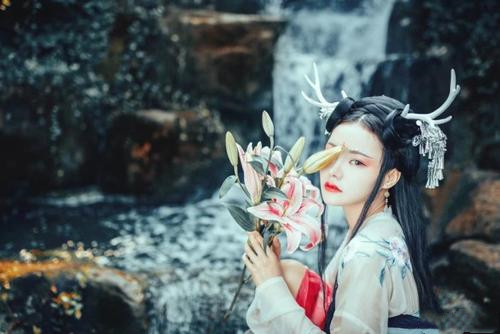 龙女下凡简述什么故事,龙女下凡真实故事