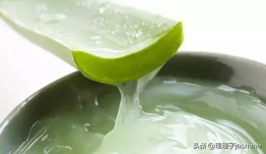 用护肤品总是出现搓泥现象,原因是护肤品质量太差吗?