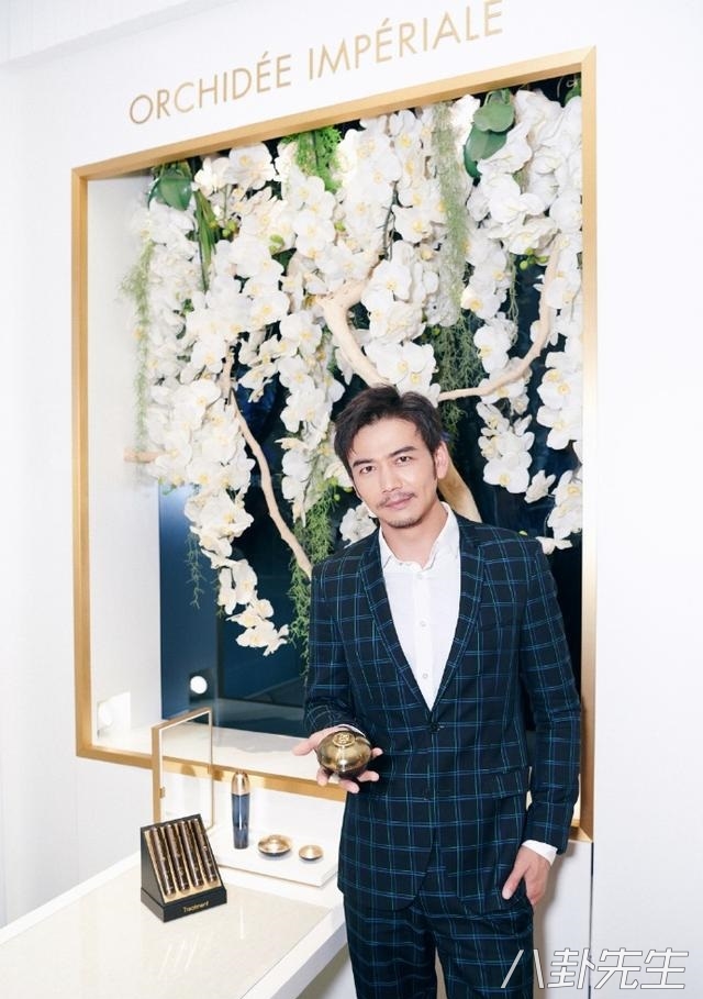 香奈儿官宣代言人,林允是香奈儿全球形象大使