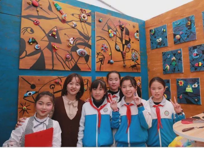 他们是榜样的力量，让滨河向高品质发展迈进。请致敬，滨河先锋