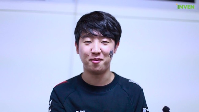 lwx选vn冠军皮肤为什么会被喷,lwxvn冠军皮肤摇花手