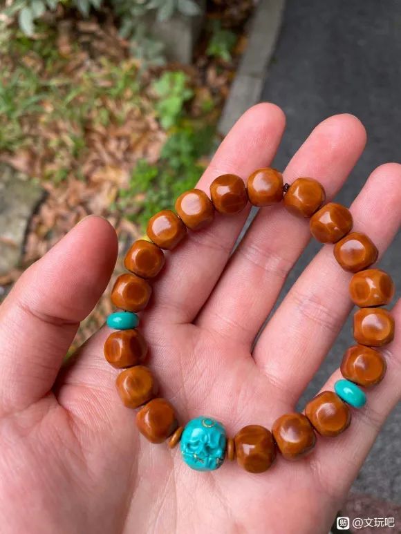 高格调手腕配饰,秋季时尚小配饰