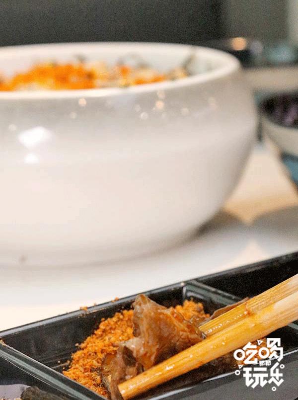 邯郸边烤肉边涮锅,边烤边涮美食