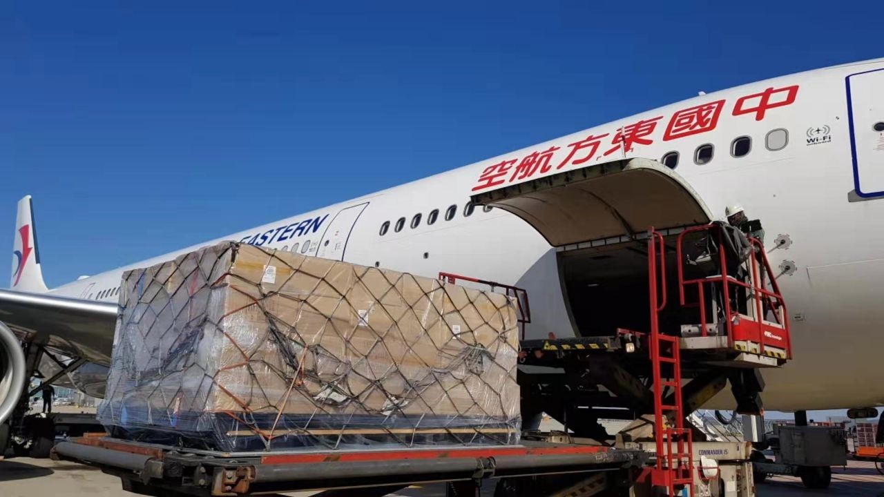 阿里巴巴国外采购医疗物资,阿里巴巴医疗物资抵达国内