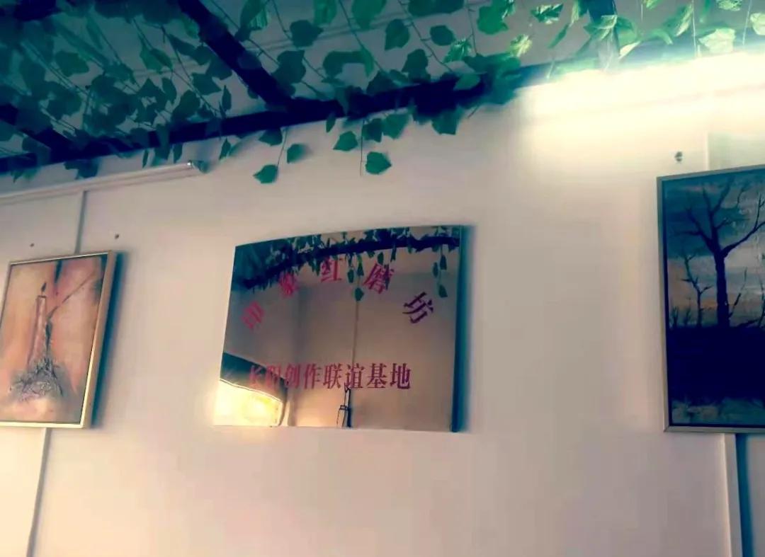 原创散文:夕阳落入了酒坛,落入了清江碧水之中