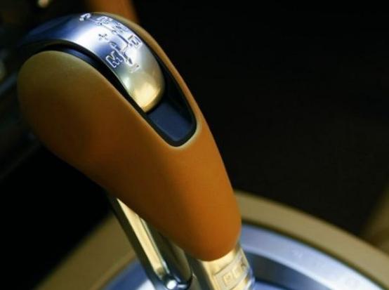 奥迪湿式双离合和at使用寿命,奥迪有哪些车型用的是湿式双离合