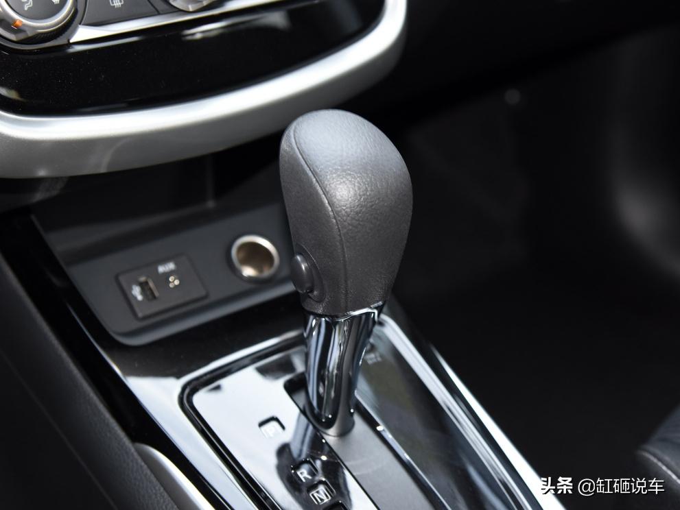 日产骐达自动挡2019款使用说明,10万省油耐用的家轿