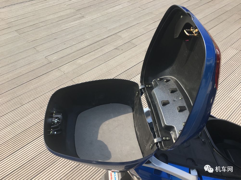 小踏板铃木uy125跑了15万,铃木踏板uy125可以零首付