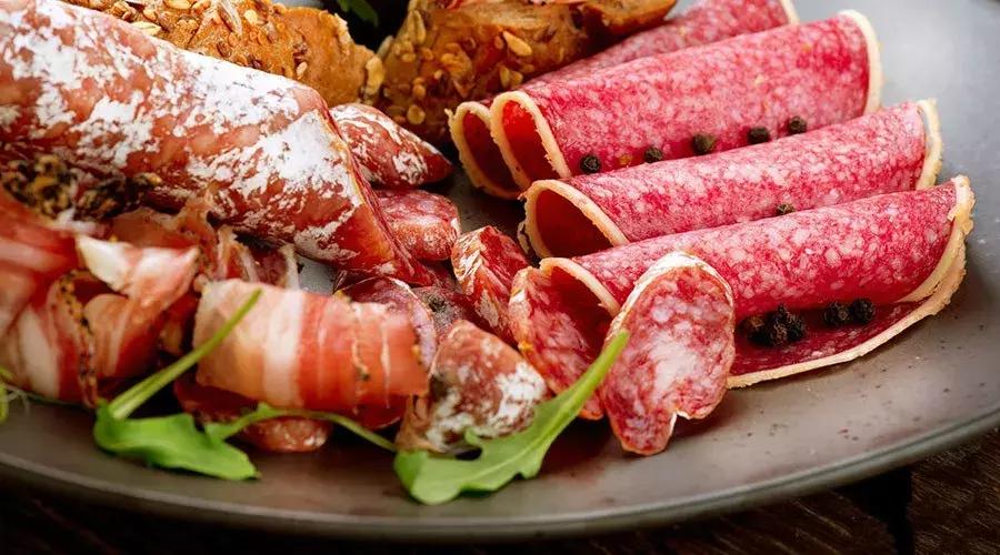 这些明确致癌的食物，我们却每天在接触