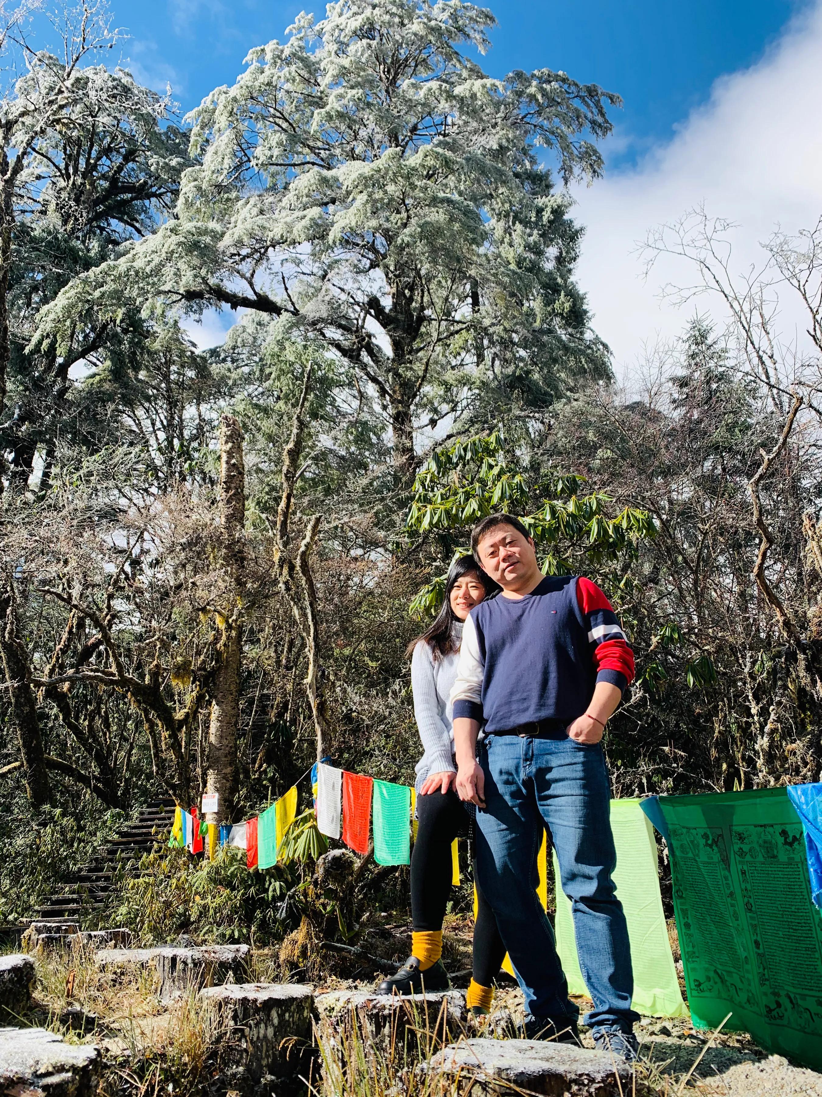海螺沟燕子沟旅游攻略,海螺沟和燕子沟哪个更值得去
