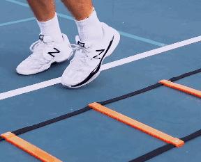 羽毛球魔鬼移动,羽毛球米字步法口诀