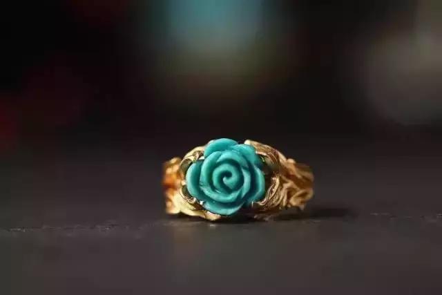 竹山浅绿色松石,竹山县的绿松是真的吗