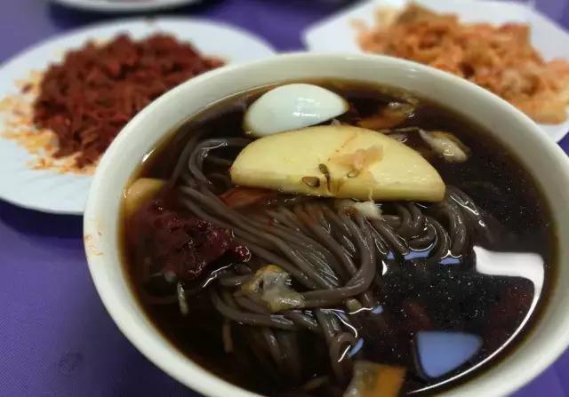 没想到北京地铁4号线这几站地能有30家好吃的,够你吃一年