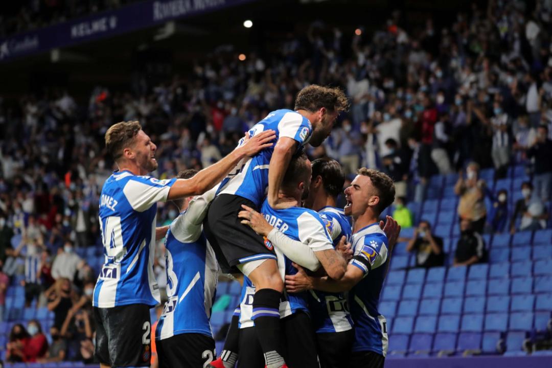 本泽马外号笨马,逗妹吐槽最新