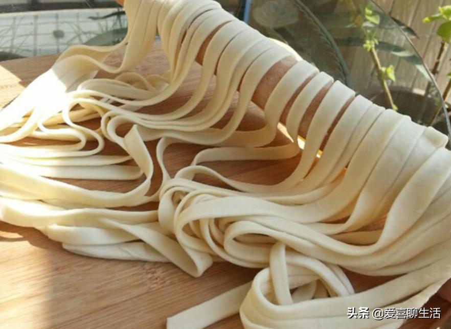 我的晚餐就这一碗，低脂鲜美又饱腹，网友：看馋了很想也来一碗