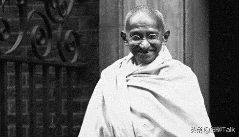 甘地死亡之谜,甘地火化殉葬骨灰