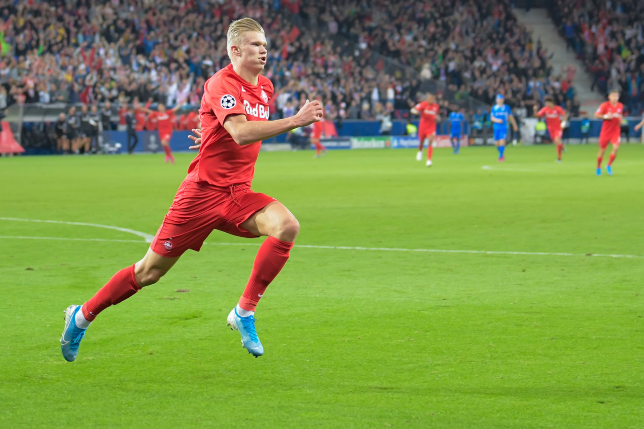 魔人哈兰德最近进球,魔人布欧哈兰德进球