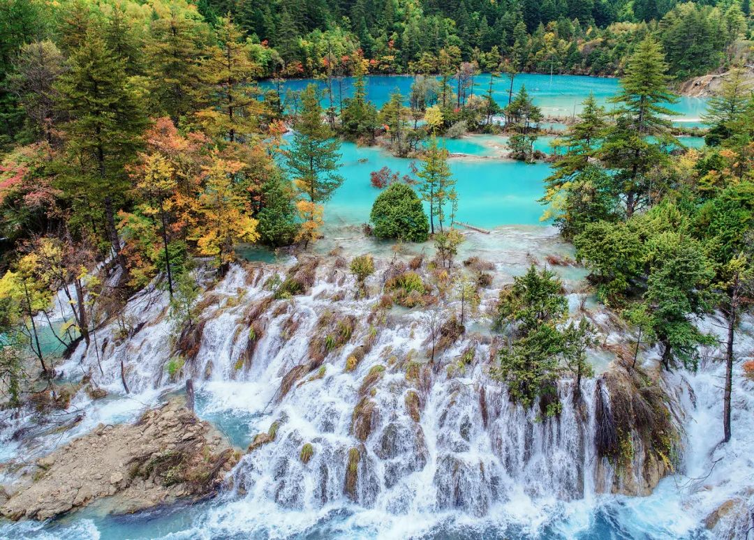2017年九寨沟地震视频,地震前的九寨沟人间仙境