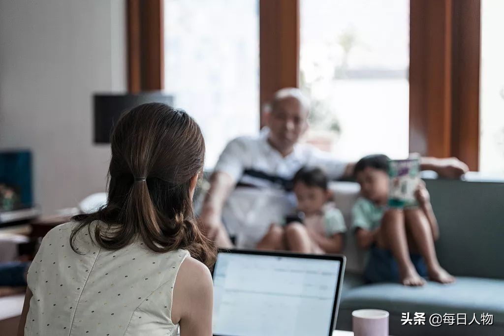 带娃多年后宝妈再就业该怎么办,保姆带娃崩溃