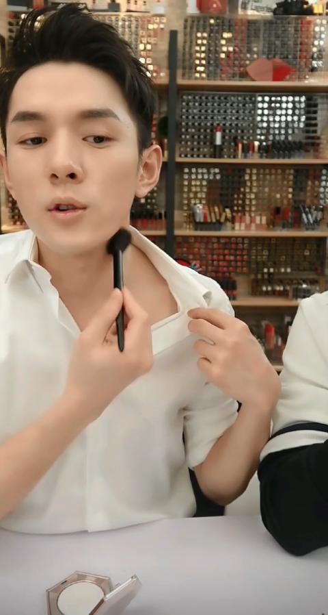 化妆师必有的大牌化妆品,化妆师专用大牌彩妆有哪些