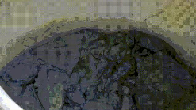 干电池由什么材料做成,电池聚能环优缺点