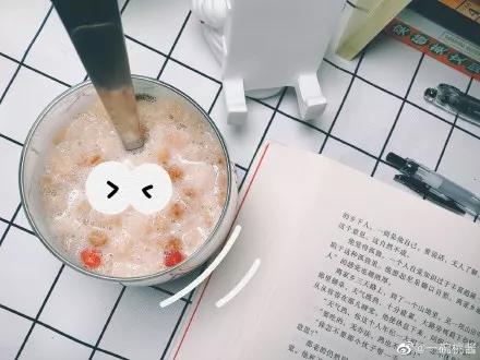 外卖小哥一路狂飙为顾客送药,外卖小哥放弃送餐送医生