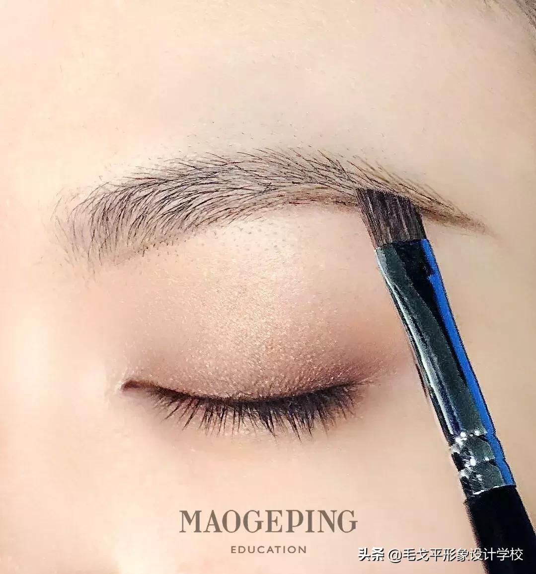 新手修眉画眉小技巧一看就会,新手画眉修眉最简单方法